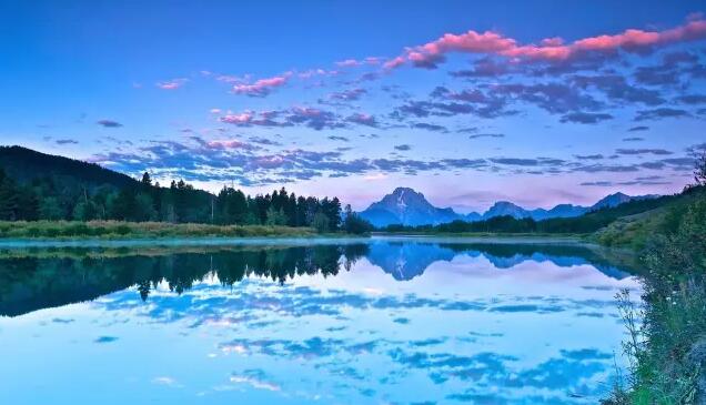 《瓦尔登湖》读书笔记及心得感悟：荡涤心灵的清澈绿湖